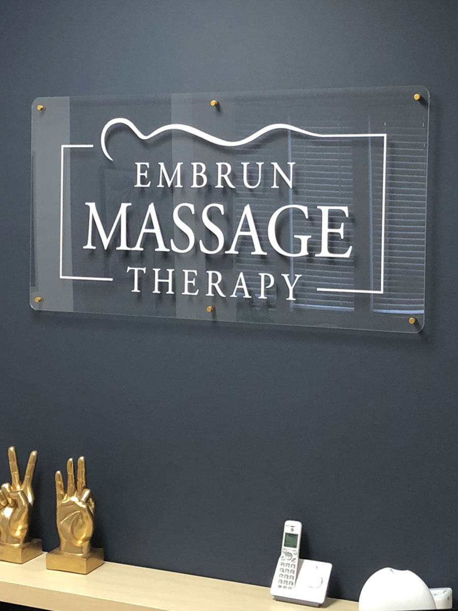 store-acrylic-sign-massage